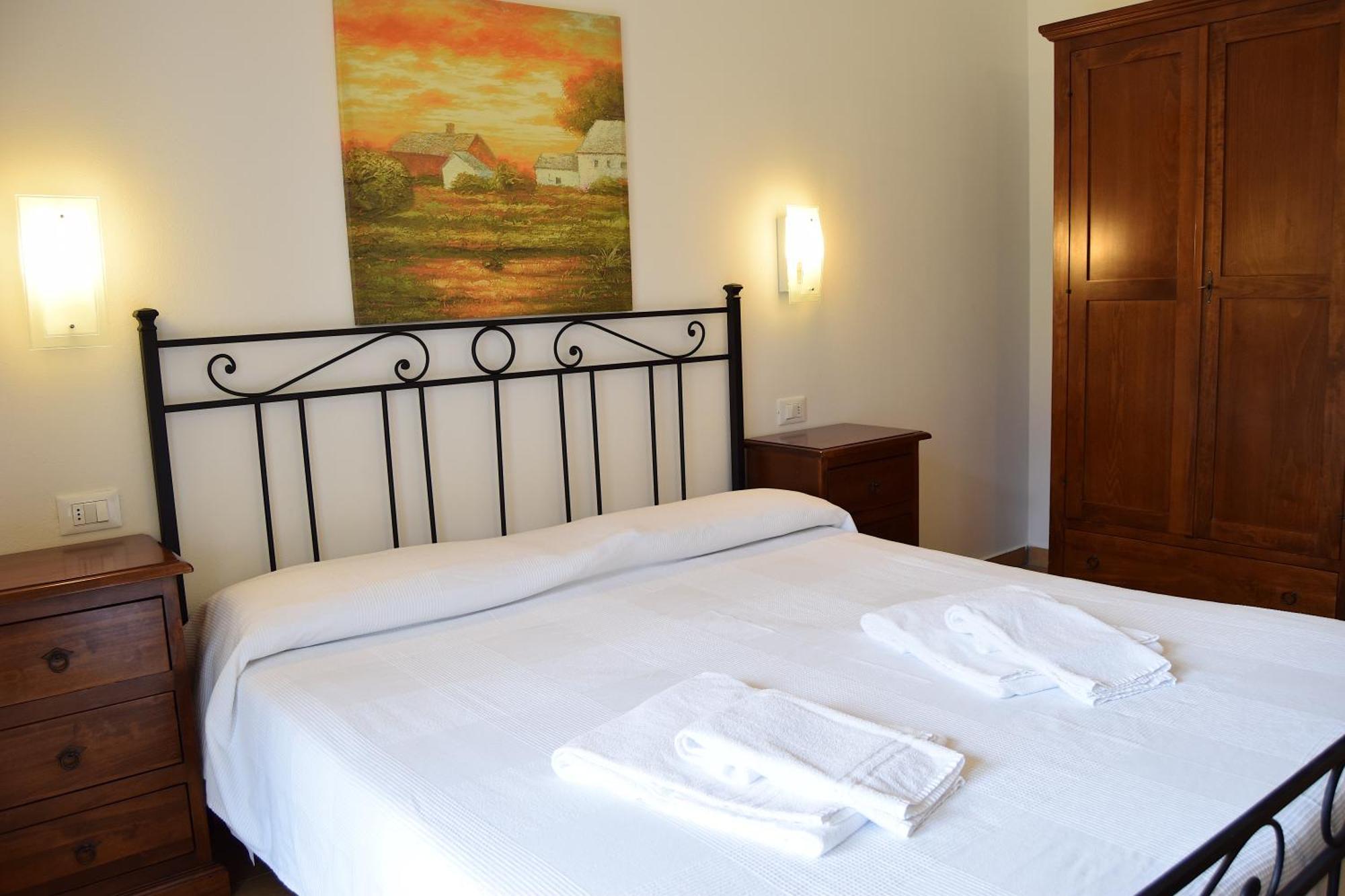 Residenza Le Due Torri Aparthotel Riva del Garda Exterior photo