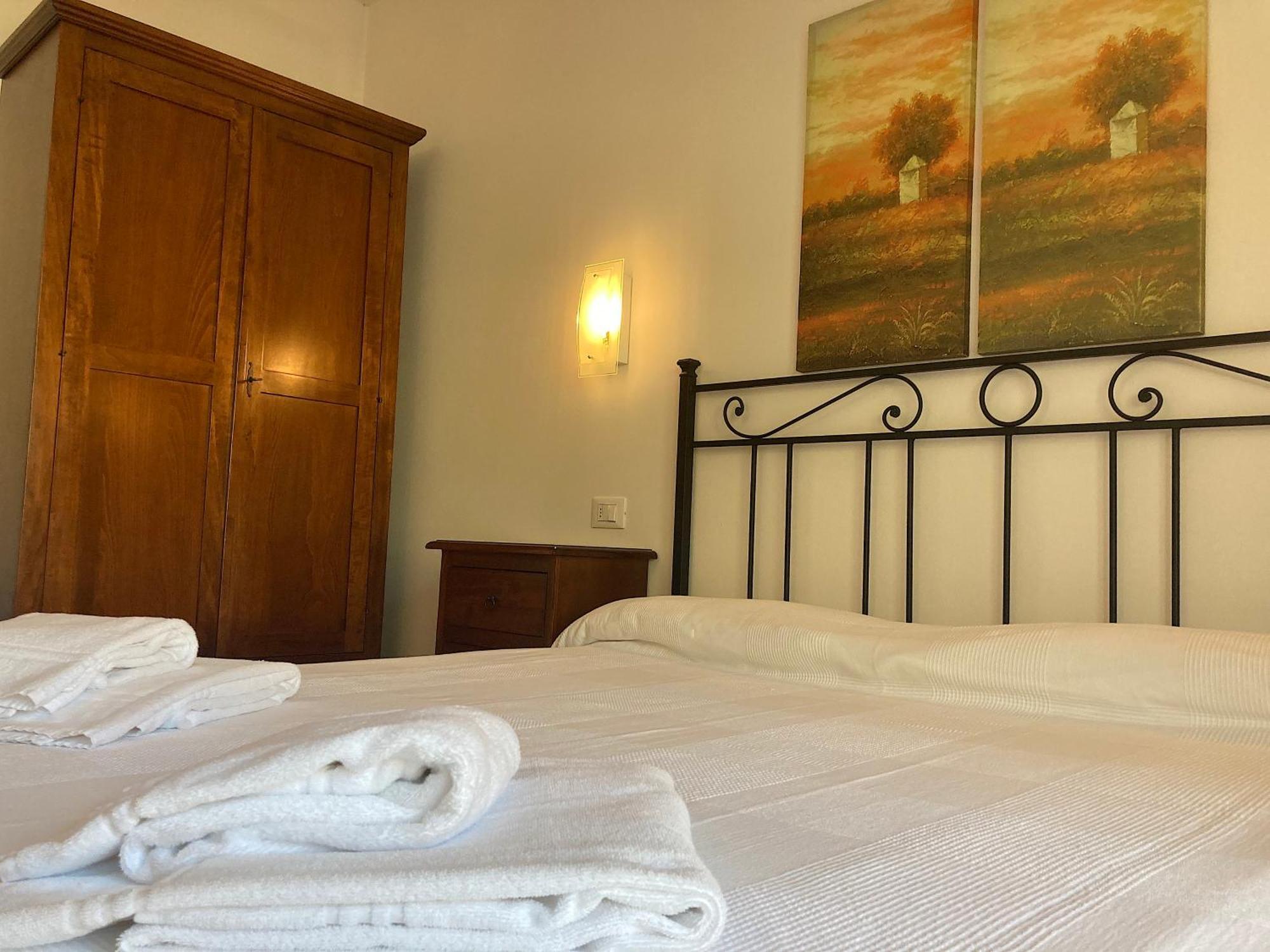 Residenza Le Due Torri Aparthotel Riva del Garda Exterior photo